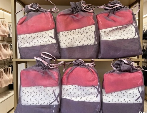 Bundle pairs of ladies - 18,