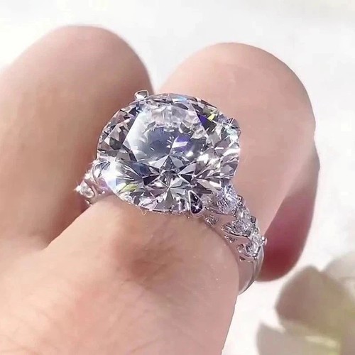 Round cut diamond women - diamond,