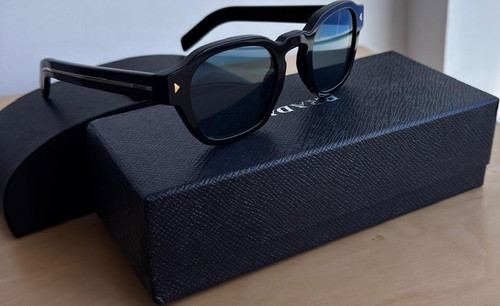 Prada men polarized square - men's,