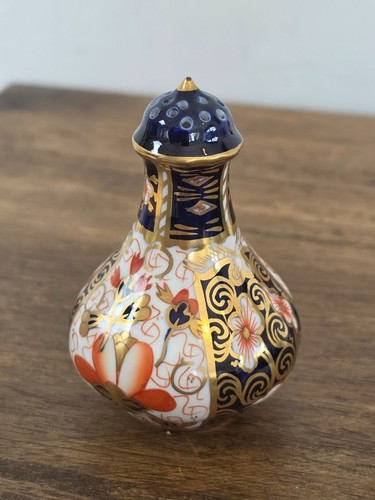 Royal crown derby imari salt - crown,