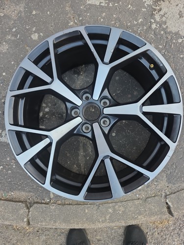 Audi rsq3 sport - audi, alloy