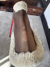 Acavello Gel Pad with Sheepskin. Full Size. Used. Good Condition