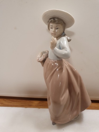 Lladro nao girl figurine with - nao,
