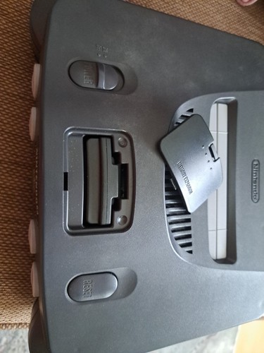 Nintendo n64 console - nintendo,
