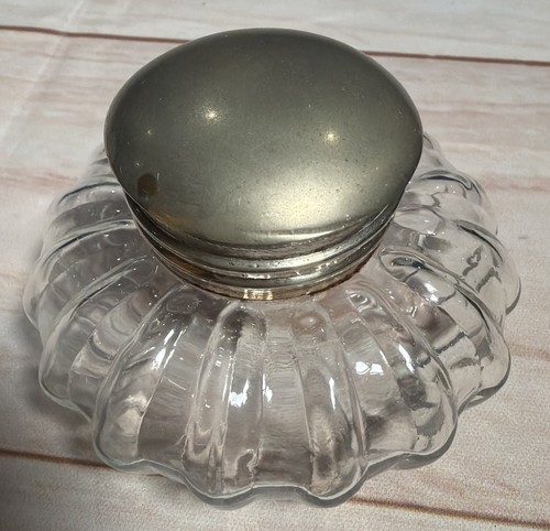 Vintage silver plated - , lid