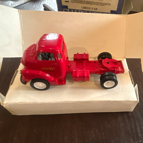 Ertl classic vehicles 1940 - classic,