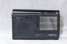 VINTAGE GRUNDIG MUSIC BOY 100 AM/FM/SW TRANSISTOR RADIO