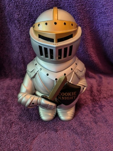 Cookie jar talking - cookie, knight