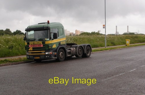 Photo 6x4 tractor - unit, on