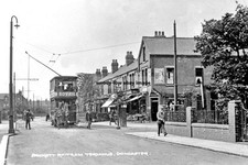 pt0211 - Tram at Beckett Road