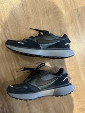 Nike W Phoenix Waffle Trainers