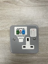 Volex 13A DP 1 Gang RCD Socket Metal Clad