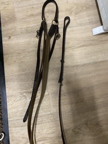Brown leather and elastic - leather,
