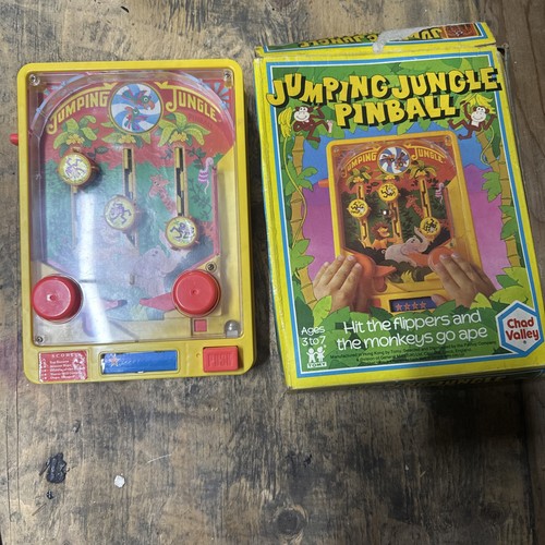 Jumping jungle pinball machine - jungle,