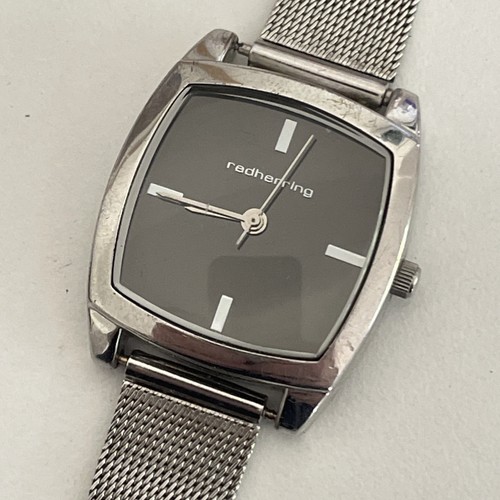 Red herring quartz watch - red,