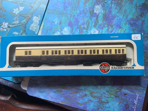 Airfix class suburban - airfix, 'b'