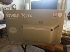 Swan SWKA1010GN Retro Bread Bin, Metal, 18 Litre, Green Opened New in box