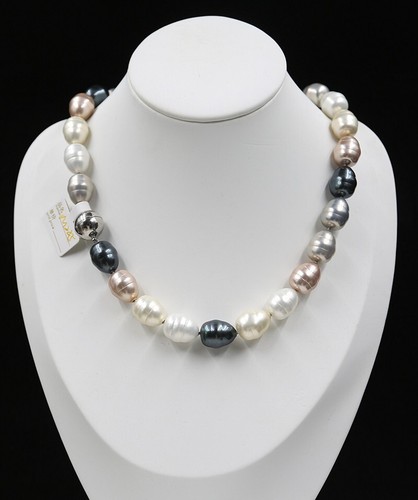 Large fashion 16mm - fashion,
