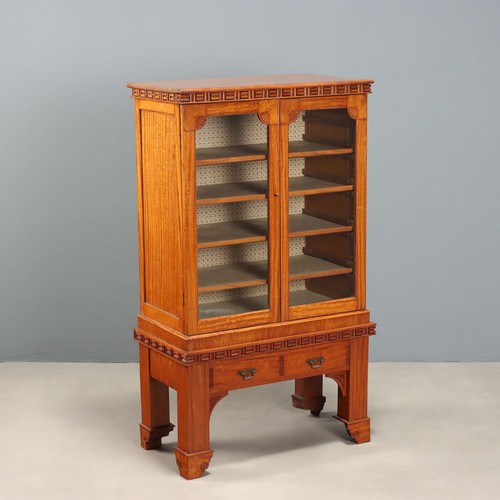 Antique showcase chinoiserie - showcase,