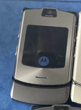 1x Classic 2004 Motorola Razr