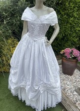 Vintage embroidered white