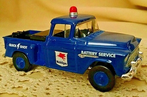 Mobilgas truck matchbox chevy - mobilgas,