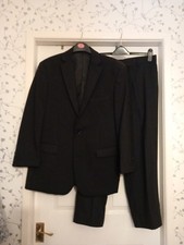 Dark Narrow Pinstripe Man's