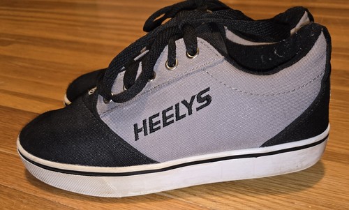Heelys pro youth size 5 - 20,