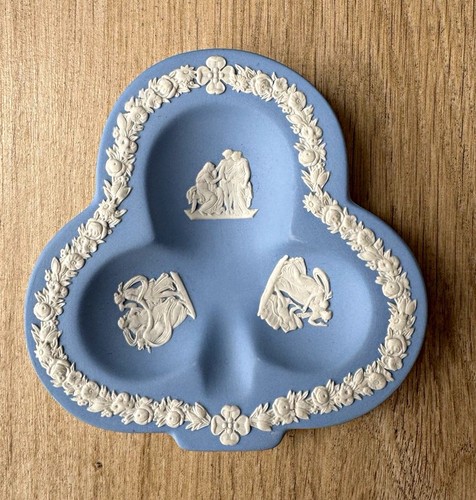 Wedgwood blue white - wedgwood, &