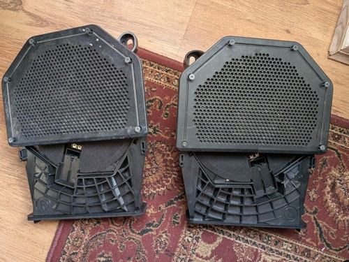 Floor speakers left and right - left,