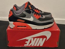 Nike Air Max 90 GS. Size 6
