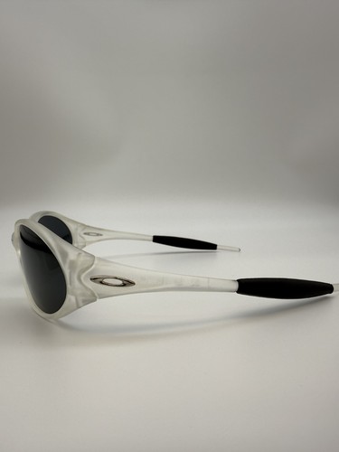Vintage oakley straight - oakley,