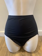 Conturve Seamless Brief