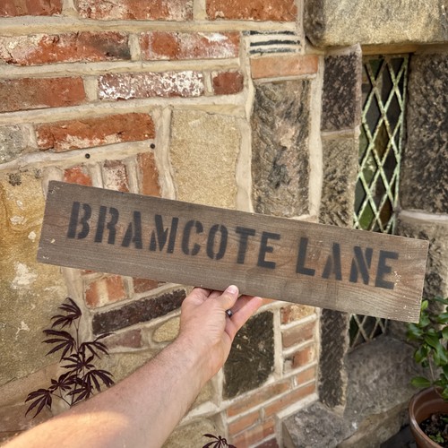 Primitive road house - road, sign