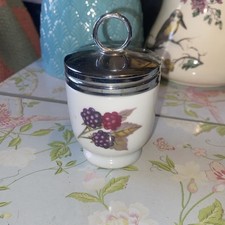 1 Vintage Royal Worcester Egg