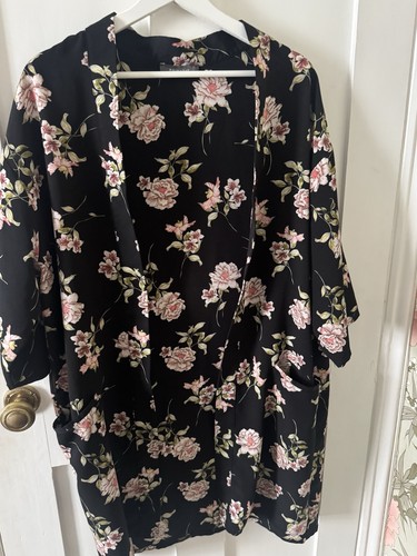Black pink roses - black,