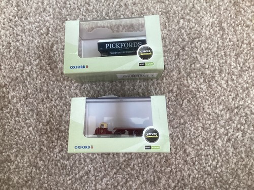 Gauge oxford two vehicles - -,