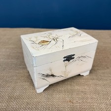 VINTAGE JAPANESE DESIGN WHITE