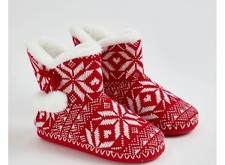 Red Knitted Fairisle PomPom