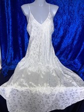 Vtg White Silky Shiny Glossy