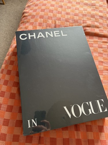 Chanel vogue book - vogue, by