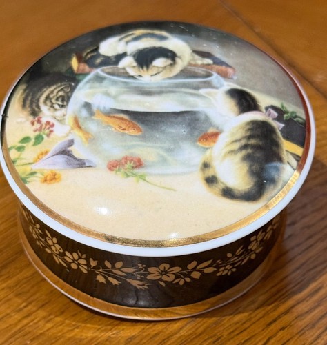Staffordshire falcon china cat - falcon,