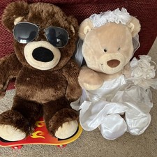 Build-A-Bears x 2, Outfits