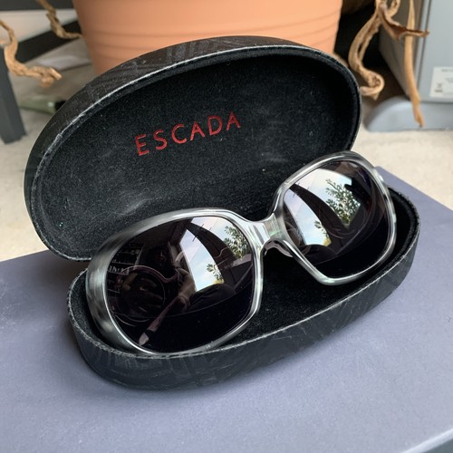 Escada oversize sunglasses - oversize,