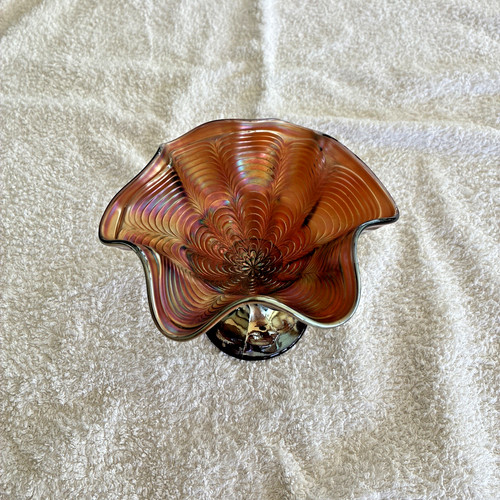 Carnival glass bowl peach - bowl,