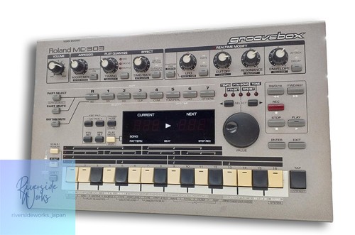 Roland 303 groovebox - mc-303,