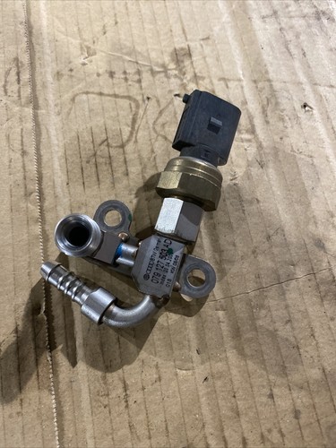 Fuel distribution rail genuine - distribution,