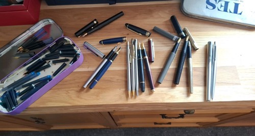 Assortment vintage pens - vintage,