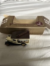 Souvenir series view - souvenir, van