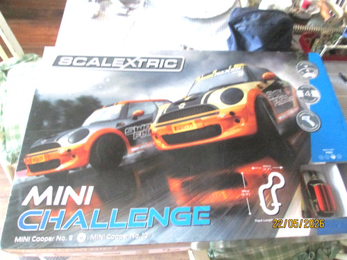 Mini challenge scalextric set - mini,